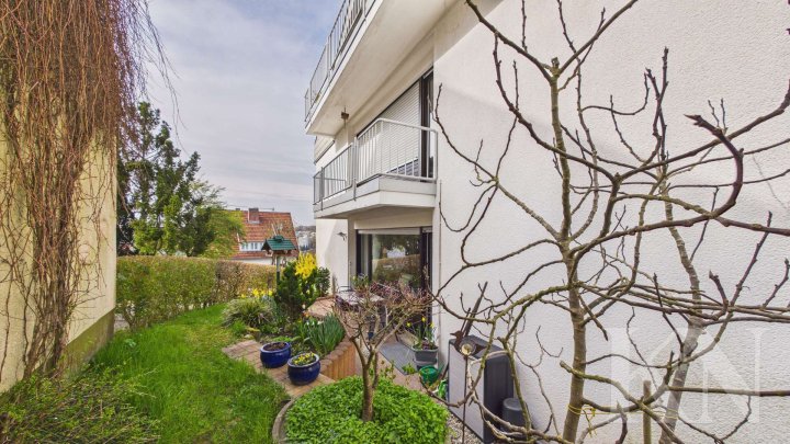 Gepflegte 2-3 Zimmer-Küche-Bad-Wohnung in ruhiger Lage