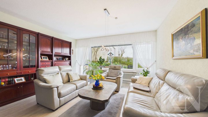 Gepflegte 2-3 Zimmer-Küche-Bad-Wohnung in ruhiger Lage