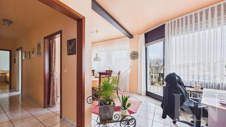 Gepflegte 2-3 Zimmer-Küche-Bad-Wohnung in ruhiger Lage