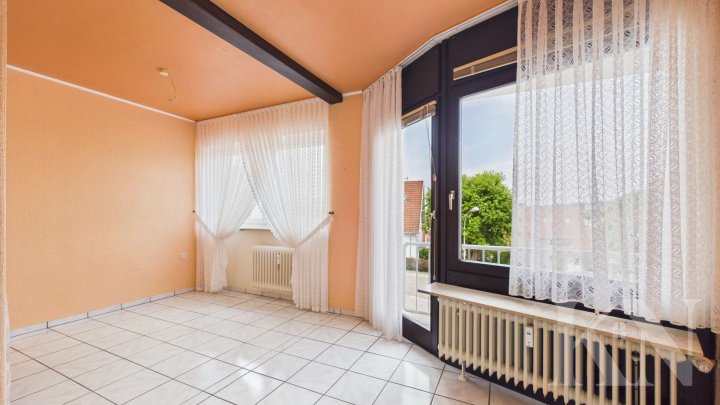 Gepflegte 2-3 Zimmer-Küche-Bad-Wohnung in ruhiger Lage