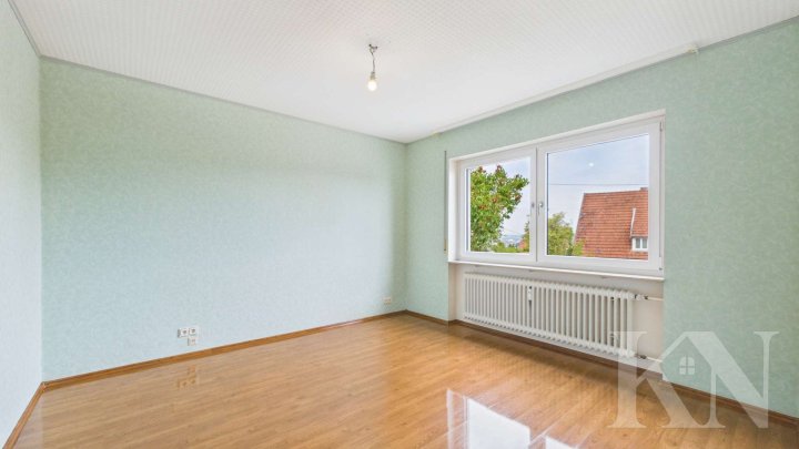 Gepflegte 2-3 Zimmer-Küche-Bad-Wohnung in ruhiger Lage