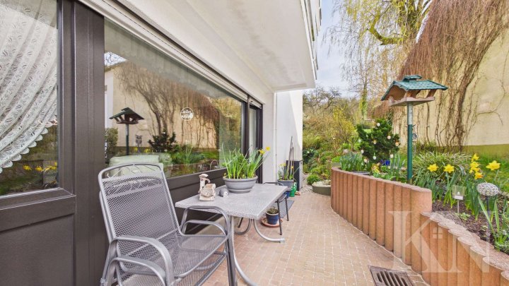 Gepflegte 2-3 Zimmer-Küche-Bad-Wohnung in ruhiger Lage