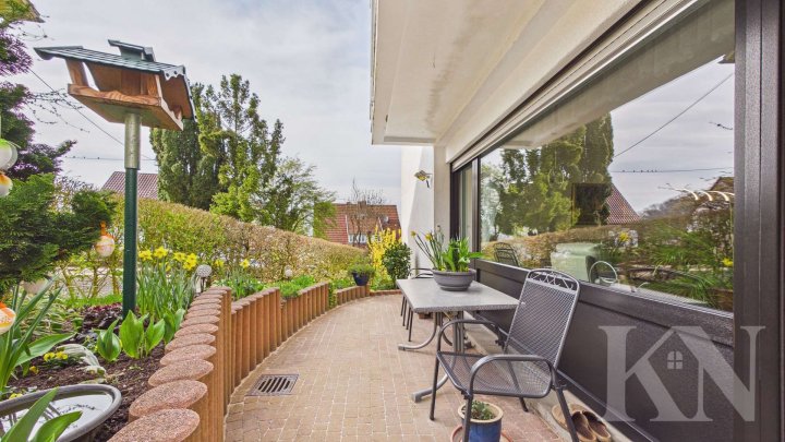 Gepflegte 2-3 Zimmer-Küche-Bad-Wohnung in ruhiger Lage