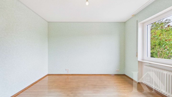 Gepflegte 2-3 Zimmer-Küche-Bad-Wohnung in ruhiger Lage