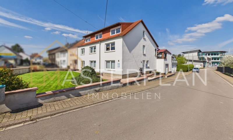 Vielseitig nutzbares Reihenendhaus mit großzügigem Platzangebot