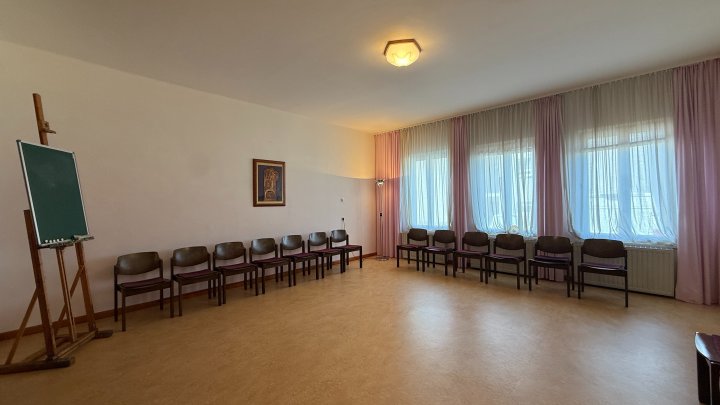 HISTORISCHE RÄUME DER VILLA SCHWINN – Gewerbefläche im EG in 66482 Zweibrücken sucht Liebhaber