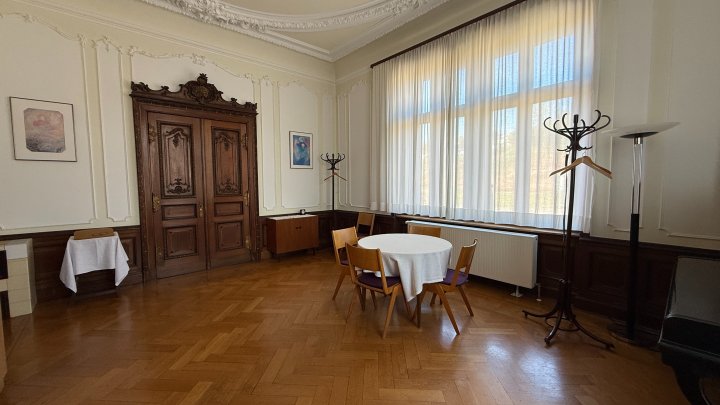 HISTORISCHE RÄUME DER VILLA SCHWINN – Gewerbefläche im EG in 66482 Zweibrücken sucht Liebhaber