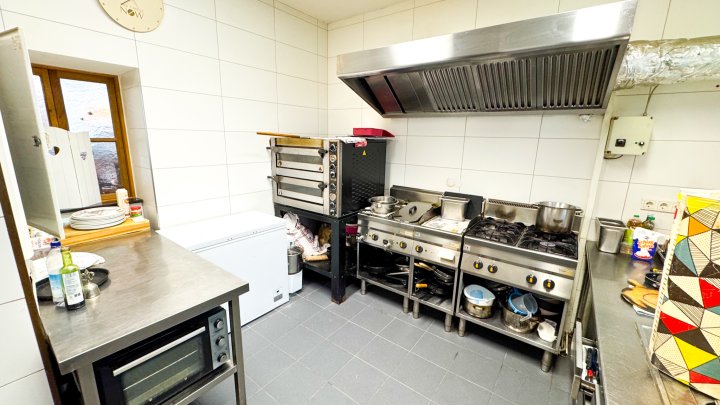 NEUER PÄCHTER GESUCHT - Café/Bistro & Eisdiele in der Fußgängerzone von Zweibrücken