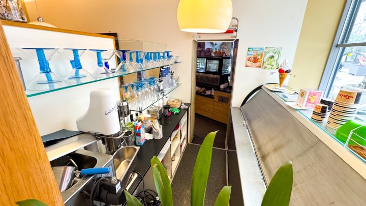 NEUER PÄCHTER GESUCHT - Café/Bistro & Eisdiele in der Fußgängerzone von Zweibrücken