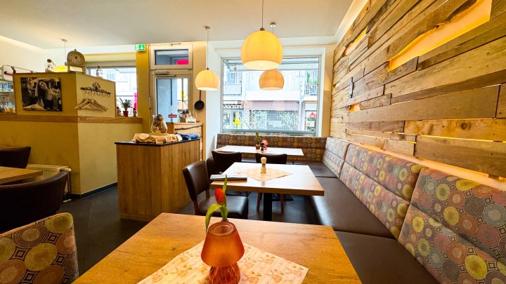 NEUER PÄCHTER GESUCHT - Café/Bistro & Eisdiele in der Fußgängerzone von Zweibrücken