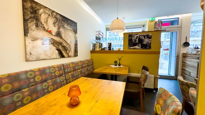 NEUER PÄCHTER GESUCHT - Café/Bistro & Eisdiele in der Fußgängerzone von Zweibrücken