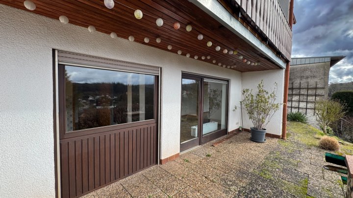 FERNBLICK - Freist. Einfamilienhaus mit ELW und Garage in Zweibrücken-Niederauerbach