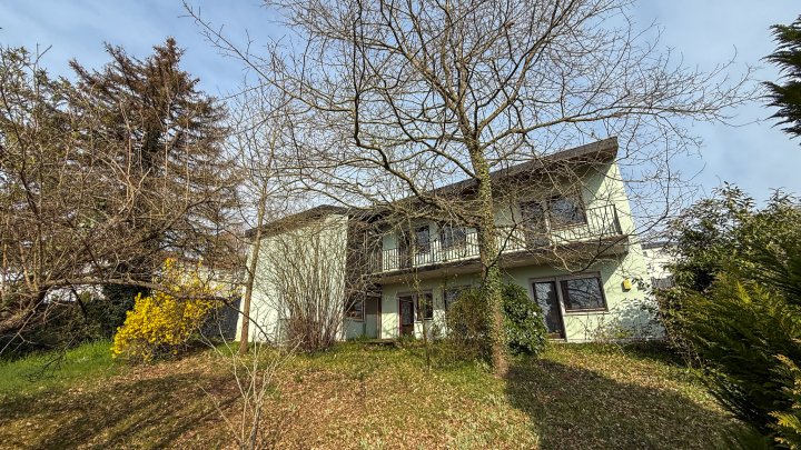 TOP-LAGE - Attraktives Einfamilienhaus mit ELW und Garten in Bestlage von Zweibrücken- Ernstweiler