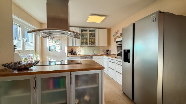 WOHNTRAUM - Hochwertig modernisiertes EFH mit Garten in bester Lage von Zweibrücken- Niederauerbach