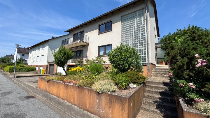 DIREKT BEZUGSBEREIT - Freist. Zweifamilienhaus mit Garage/Garten in Zweibrücken-Niederauerbach