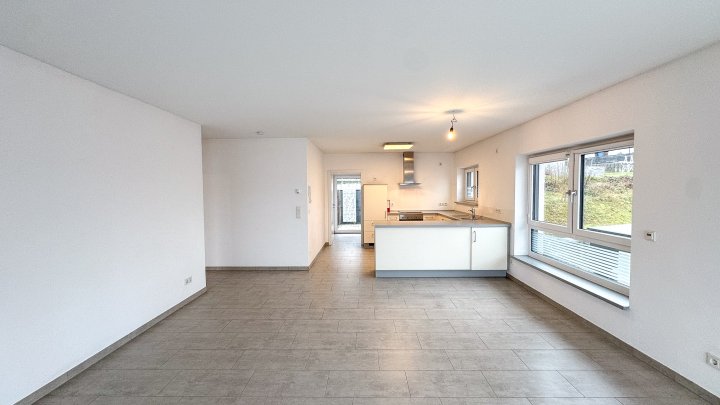 IM NEUBAUGEBIET - Freist. 2-Fam. Haus mit 2 Garagen in bester Lage von 66497 Contwig