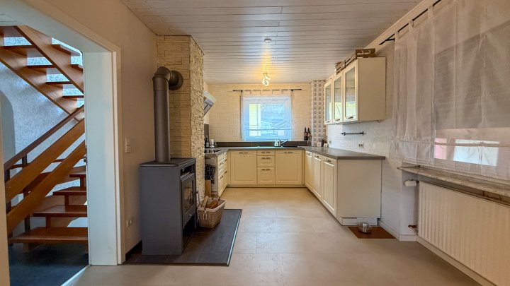 KLOSTERSTADT HORNBACH- Einfamilienhaus mit zusätzlich 2 Ferienwohnungen, Grundstück und Carport