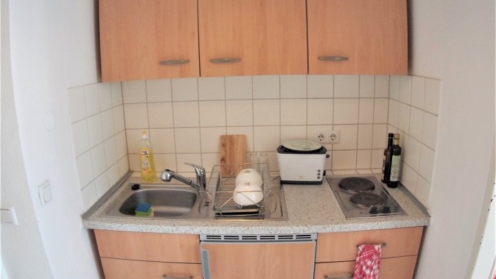 Schönes 1. Zimmer Apartment SB Innenstadt mit großzügiger Belichtung/Aufzug