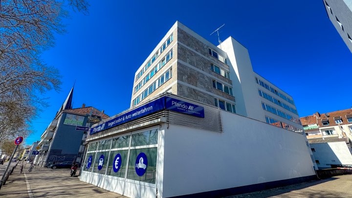 Schönes 1. Zimmer Apartment SB Innenstadt mit großzügiger Belichtung/Aufzug