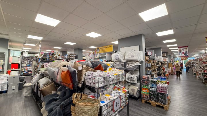 IN BESTER LAGE - Einzelhandelsfläche/Lagerfläche mit Tiefgaragenstellplätzen in Saarbrücken-City