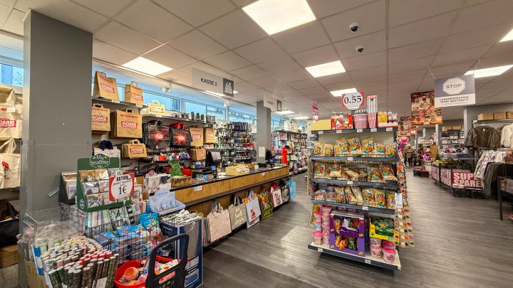 IN BESTER LAGE - Einzelhandelsfläche/Lagerfläche mit Tiefgaragenstellplätzen in Saarbrücken-City