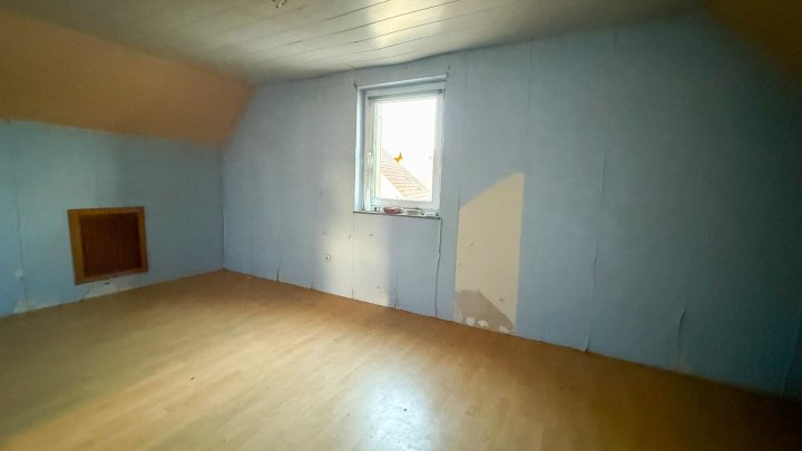 HANDWERKERHAUS - Renovierungsbedürftiges Einfamilienhaus mit Grundstück in Käshofen