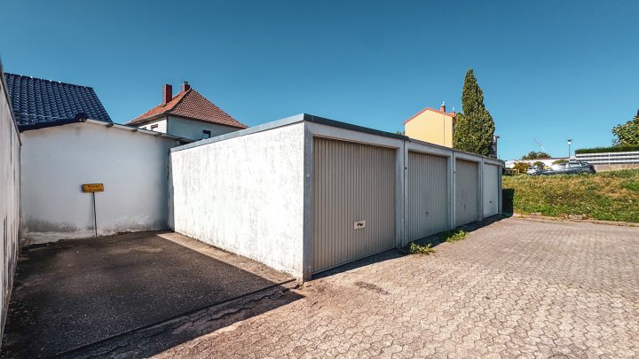 WOHNIDYLLE - Traumhaftes Einfamilienhaus mit ELW und Garage in bester Stadtlage von Zweibrücken