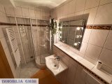Badezimmer mit Dusche UG