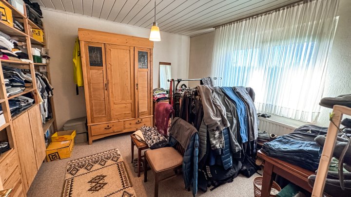 GRÜNOASE - Doppelhaushälfte mit Garage/Balkone und großem Garten in Zweibrücken-Mörsbach