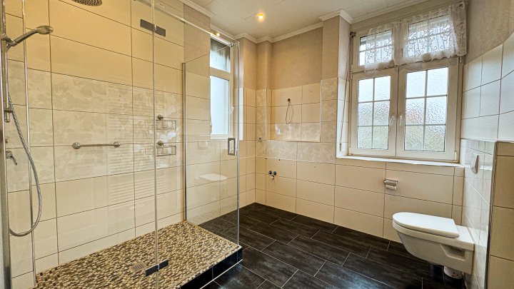 VILLA SUSANNE - Repräsentatives Anwesen mit Garage und Garten in bester Stadtlage von Zweibrücken