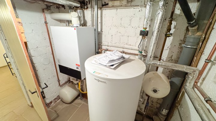 IM KLINGELTAL - Freistehendes 1-2 Fam. Haus mit Garten und Garage in Zweibrücken-Ixheim