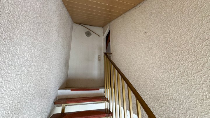 WOHNEN IN IXHEIM - Freistehendes Einfamilienhaus mit Garage und Terrasse in 66482 Zweibrücken