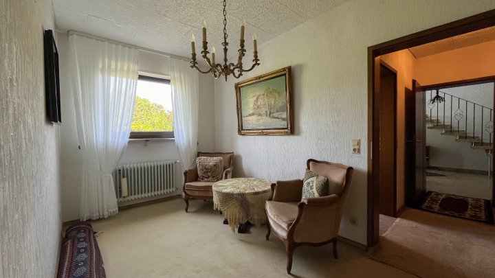 Im Klingeltal- Besonderes Einfamilienhaus mit Grundstück in bester Lage von 66482 Zweibrücken