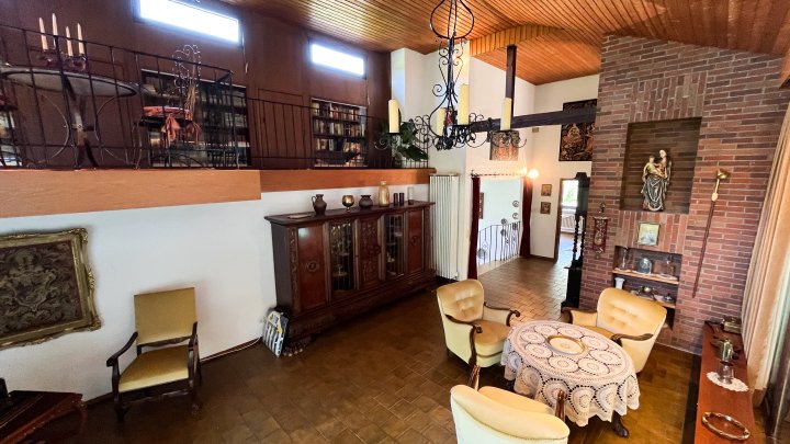 Im Klingeltal- Besonderes Einfamilienhaus mit Grundstück in bester Lage von 66482 Zweibrücken