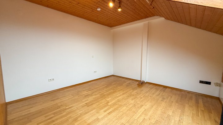 MEHRGENERATIONEN -WOHNEN - 4-ZKB mit Balkon in ruhiger Lage von Zweibrücken - Oberauerbach