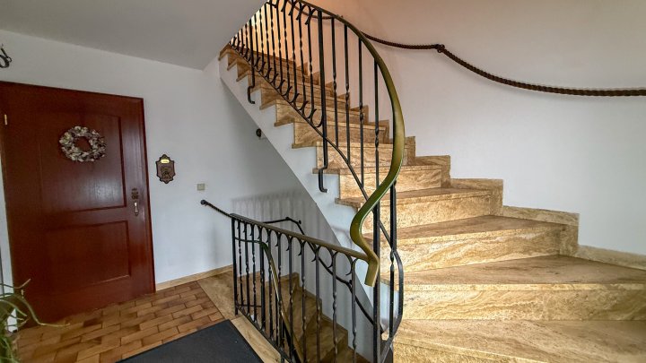 MEHRGENERATIONEN -WOHNEN - 4-ZKB mit Balkon in ruhiger Lage von Zweibrücken - Oberauerbach