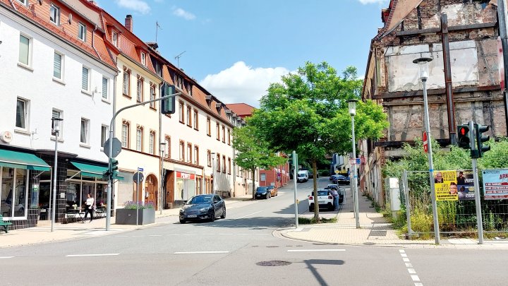 GESICHERTE EXISTENZ - Gut etabliertes Ladengeschäft mit Stellplatz in Zweibrücken City