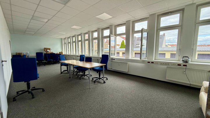 Gewerbeeinheit in Zweibrücken- 550 m² Büro-/Praxisfläche zu vermieten