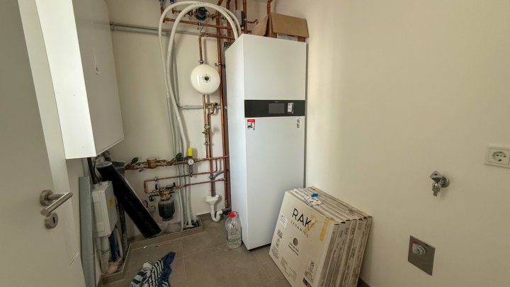 Neubau-Doppelhaushälfte in Zweibrücken: Wohnen am Jacobyberg im modernen Stil mit Garten