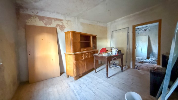 HANDWERKERHAUS - Renovierungsbedürftiges Einfamilienhaus mit Grundstück in Käshofen