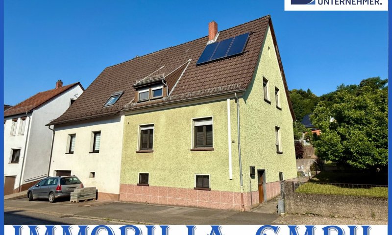 VIELFÄLTIG - Attraktive Doppelhaushälfte in bester Lage von Homburg/Kirrberg