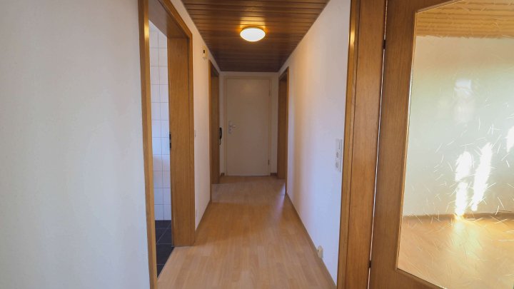 RUHIGE LAGE - Attraktive 2,5 - ZKB Dachgeschosswohnung in Zweibrücken-Ernstweiler