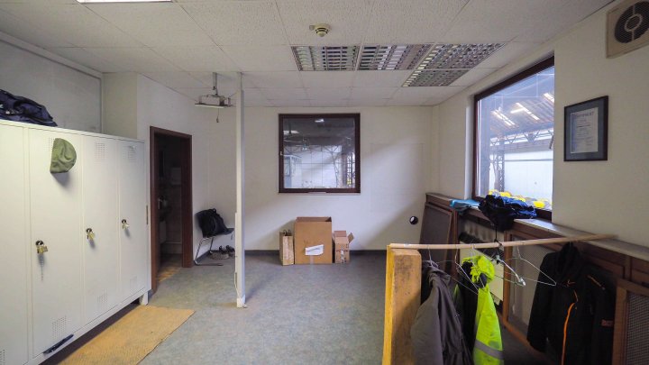 INDUSTRIEKOMPLEX - Lagerhalle/Produktionshalle mit Büroflächen im Biosphären Reservat Bliesgau