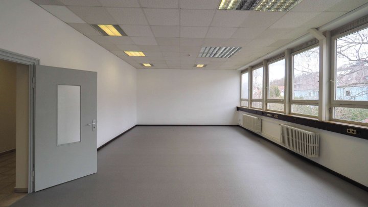 INDUSTRIEKOMPLEX - Lagerhalle/Produktionshalle mit Büroflächen im Biosphären Reservat Bliesgau