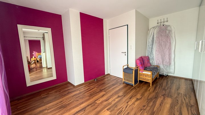 WOHNTRAUM - Hochwertig modernisiertes EFH mit Garten in bester Lage von Zweibrücken- Niederauerbach