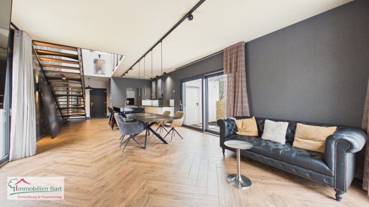 NEUWERTIGES, EXKLUSIVES WOHNHAUS IN TOP WOHNLAGE VON SERRIG (BEI SAARBURG)