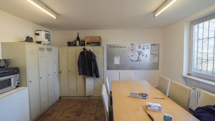 GEWERBE - Interessante Gewerbehalle mit Hebebühne und Waschanlage in 66482 Zweibrücken