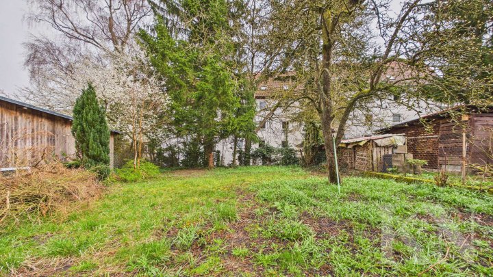 Mehrfamilienhaus mit Entwicklungspotenzial – 2 freie Einheiten & sofortige Renditechance