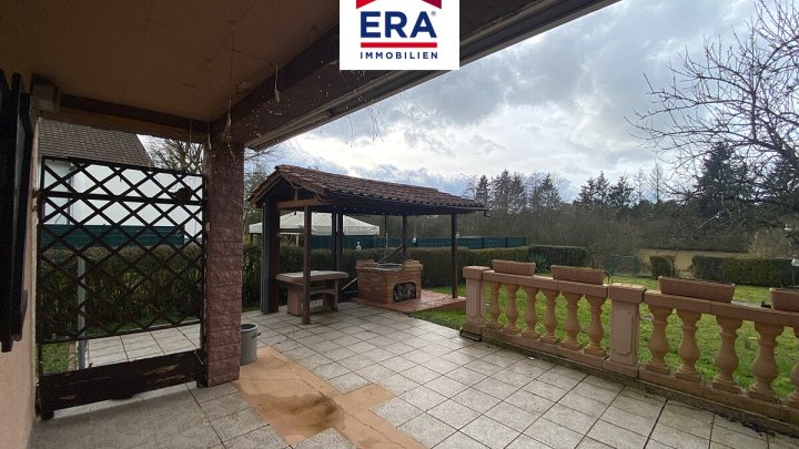 KEINE VERMITTLUNGSGEBÜHREN - EINFAMILIENHAUS AM SEE IN HOLVING/FR, HIRBACHER WEIHER