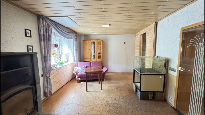 Sanierungsbedürftiges Einfamilienhaus in ruhiger Lage von Beckingen - Erbringen